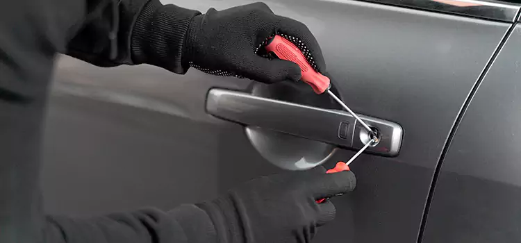 Locked Out of Car Help Waukegan